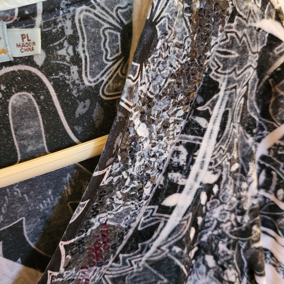 Top - Picture 5 of 8